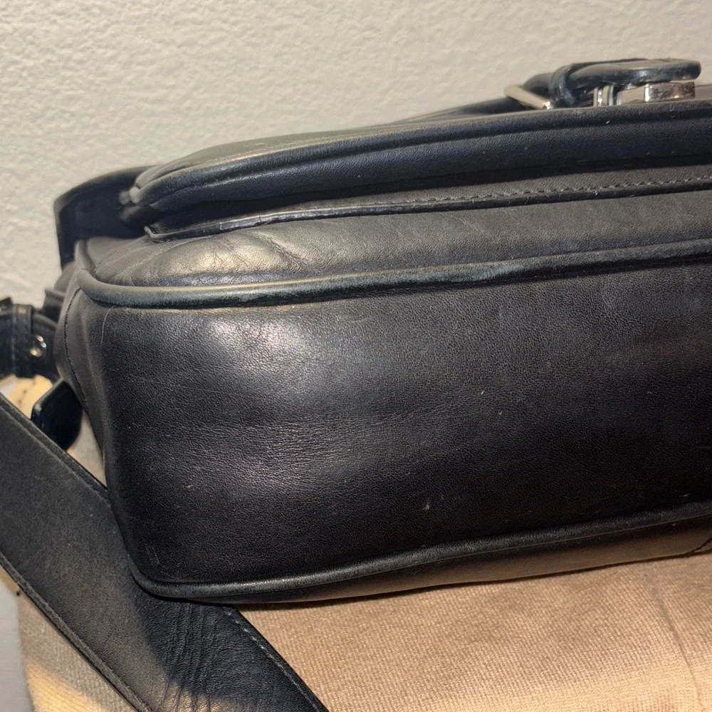 Coach Logan BLK Leather Large Business Portfolio Messenger Laptop #5238